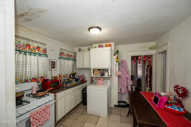 $195,000 | 184 North Lake Avenue, Albany, NY 12206