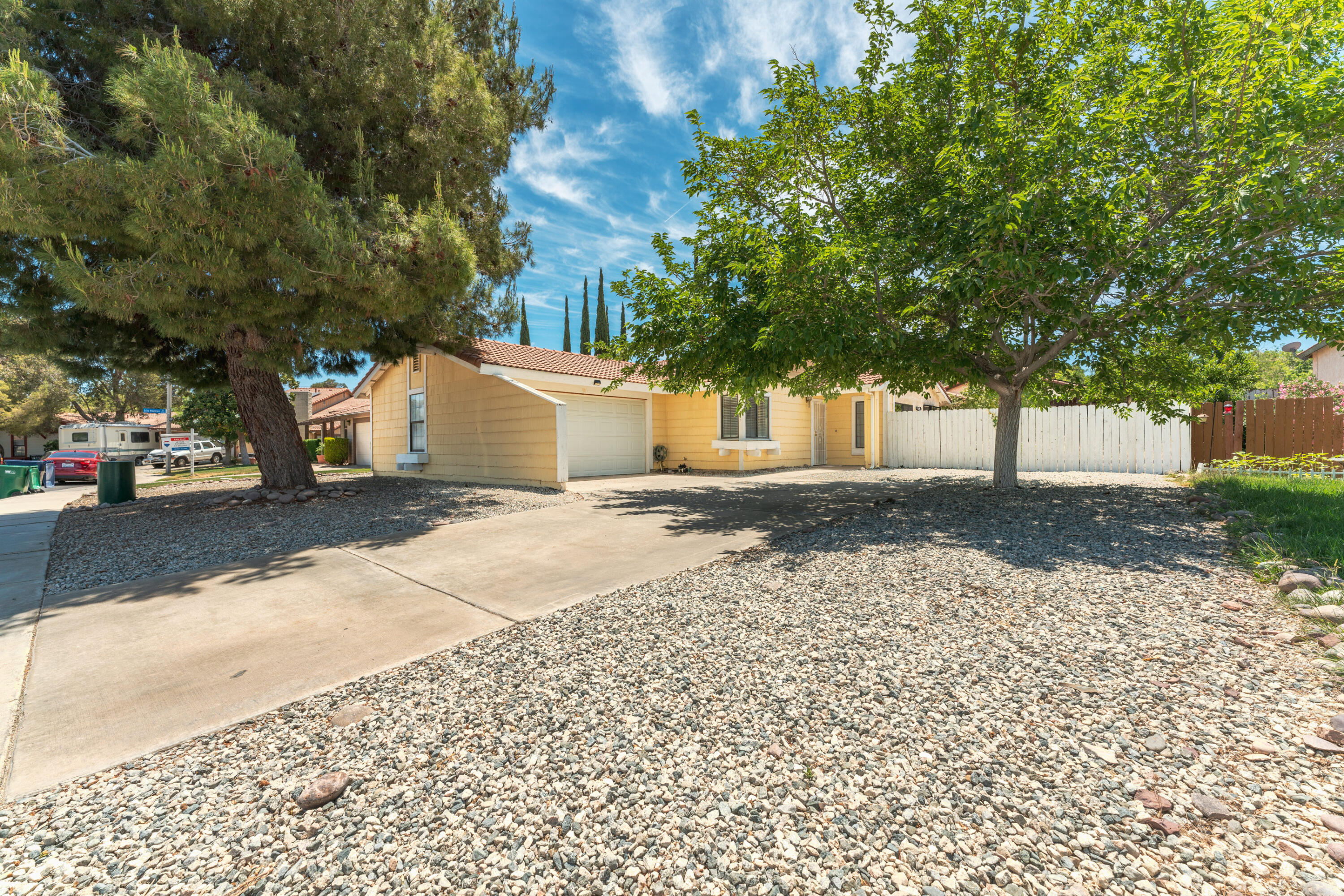 4630 Table Mountain Road Palmdale, CA 93552 - Photo 2 of 29 4630 Table Mountain Rd_InView-Media-2