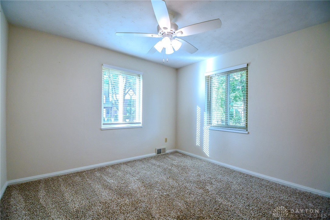 917 Devonshire Road Dayton, OH 45419 - Photo 17 of 32