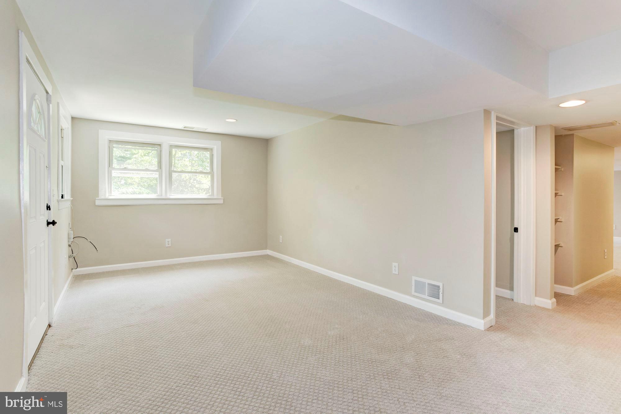 18306 Sharon Road Triangle, VA 22172 - Photo 14 of 21 Gallery Image 14