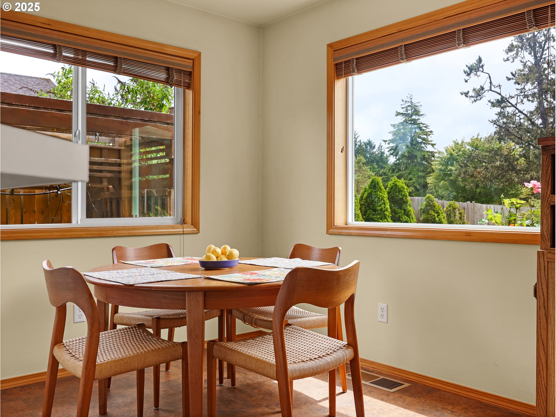 1305 Sandy Ridge Road Gearhart, OR 97138 - Photo 34 of 48 Dining Area