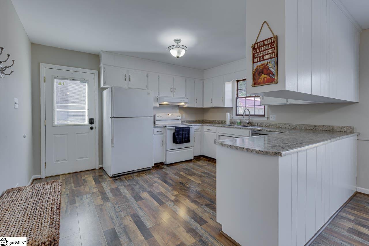 103 State Rd S-42-9652 Moore, SC 29369 - Photo 13 of 32