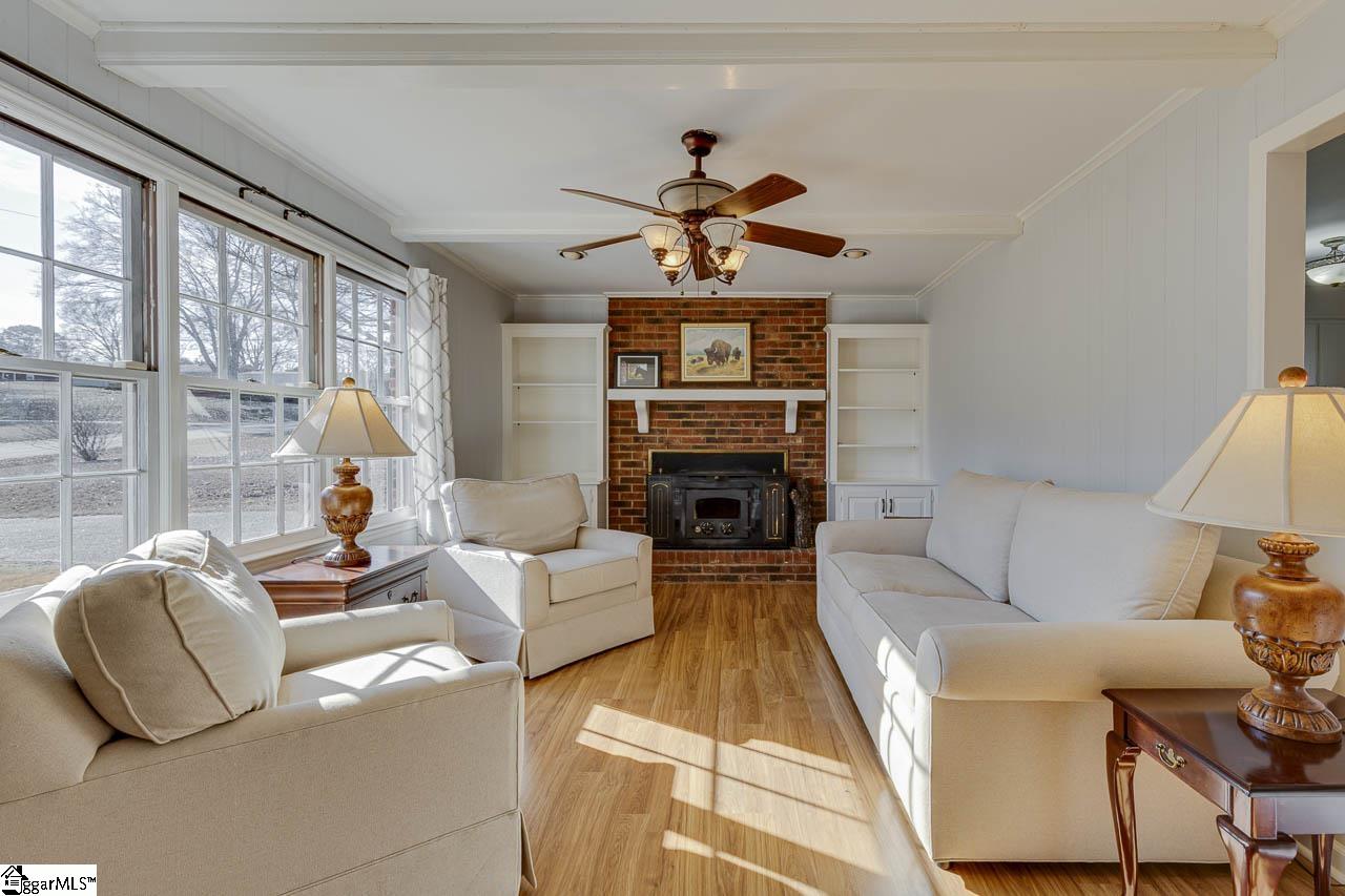 103 State Rd S-42-9652 Moore, SC 29369 - Photo 2 of 32