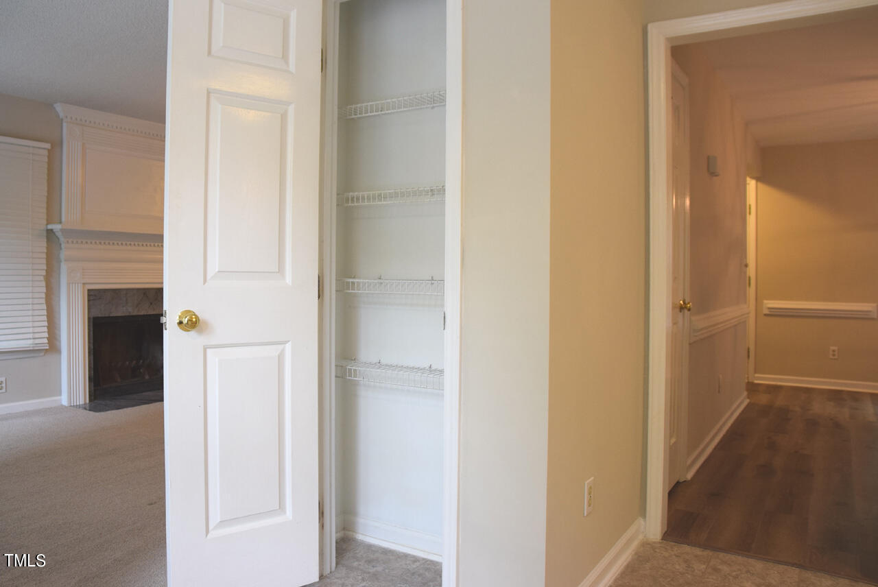 4960 Royal Adelaide Way Raleigh, NC 27604 - Photo 20 of 52 Kitchen