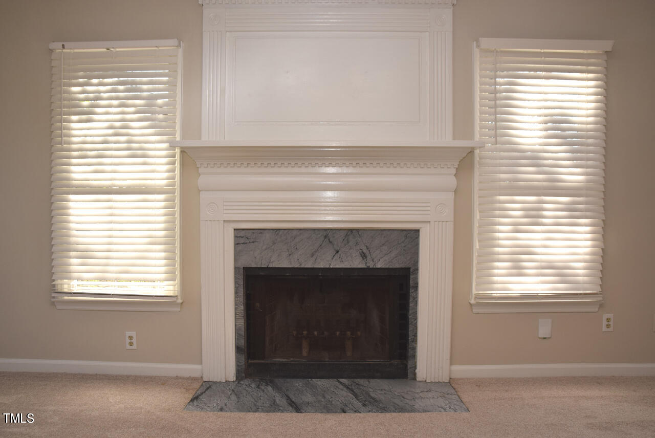 4960 Royal Adelaide Way Raleigh, NC 27604 - Photo 9 of 52 Living Room