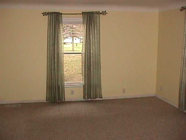 2415 Cobb Road Jackson, MI 49203 - Photo 8 of 10 Photo 8