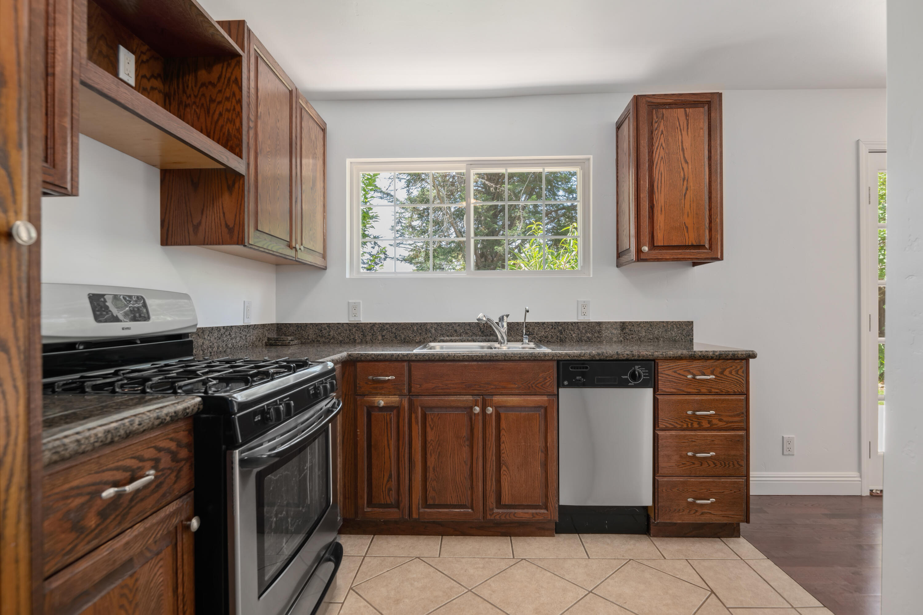 5871 Cathedral Oaks Road Goleta, CA 93117 - Photo 51 of 58 52-Guest Suite - Kitchen