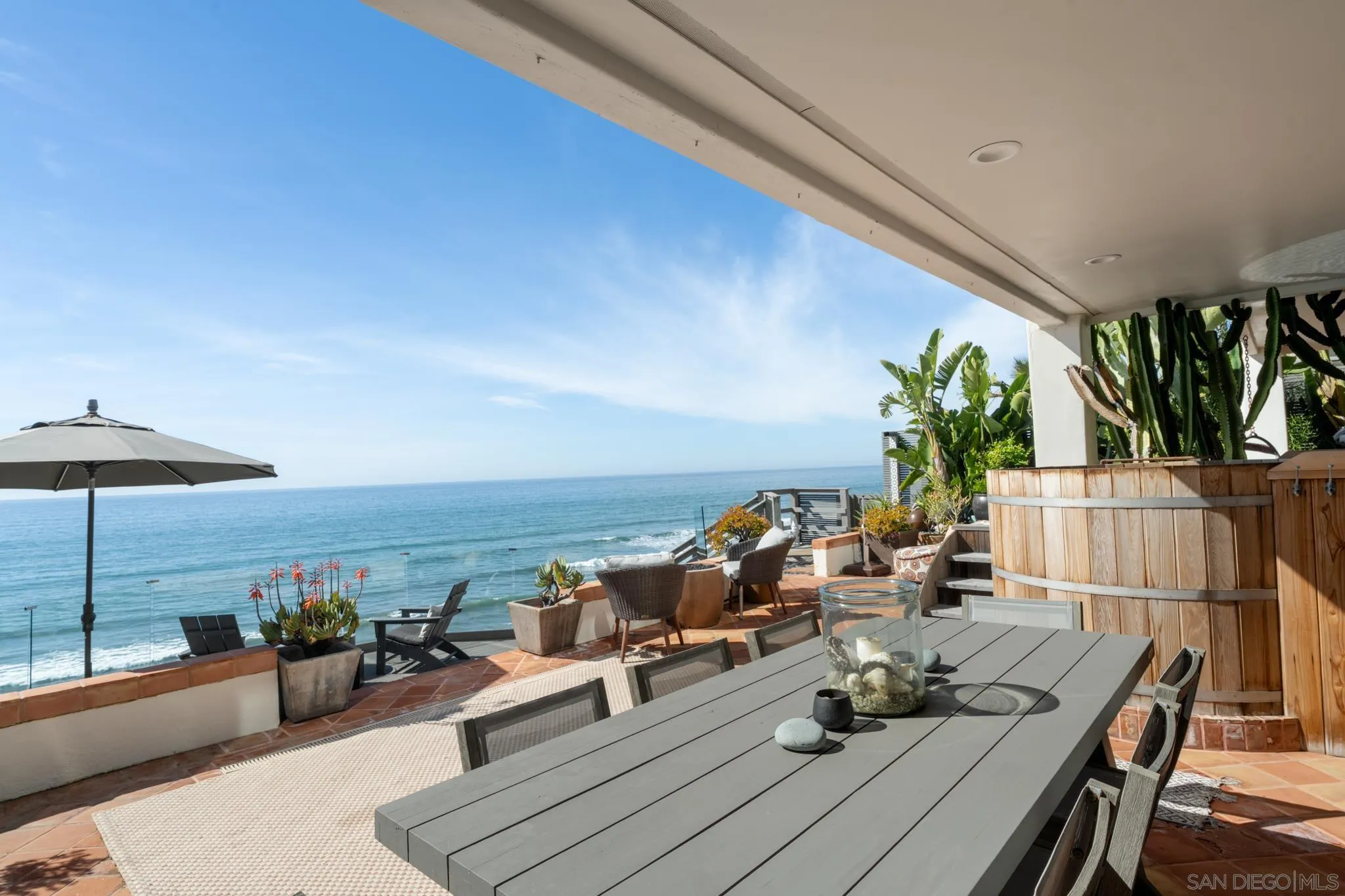1370 Neptune Avenue Encinitas, CA 92024 - Photo 2 of 30