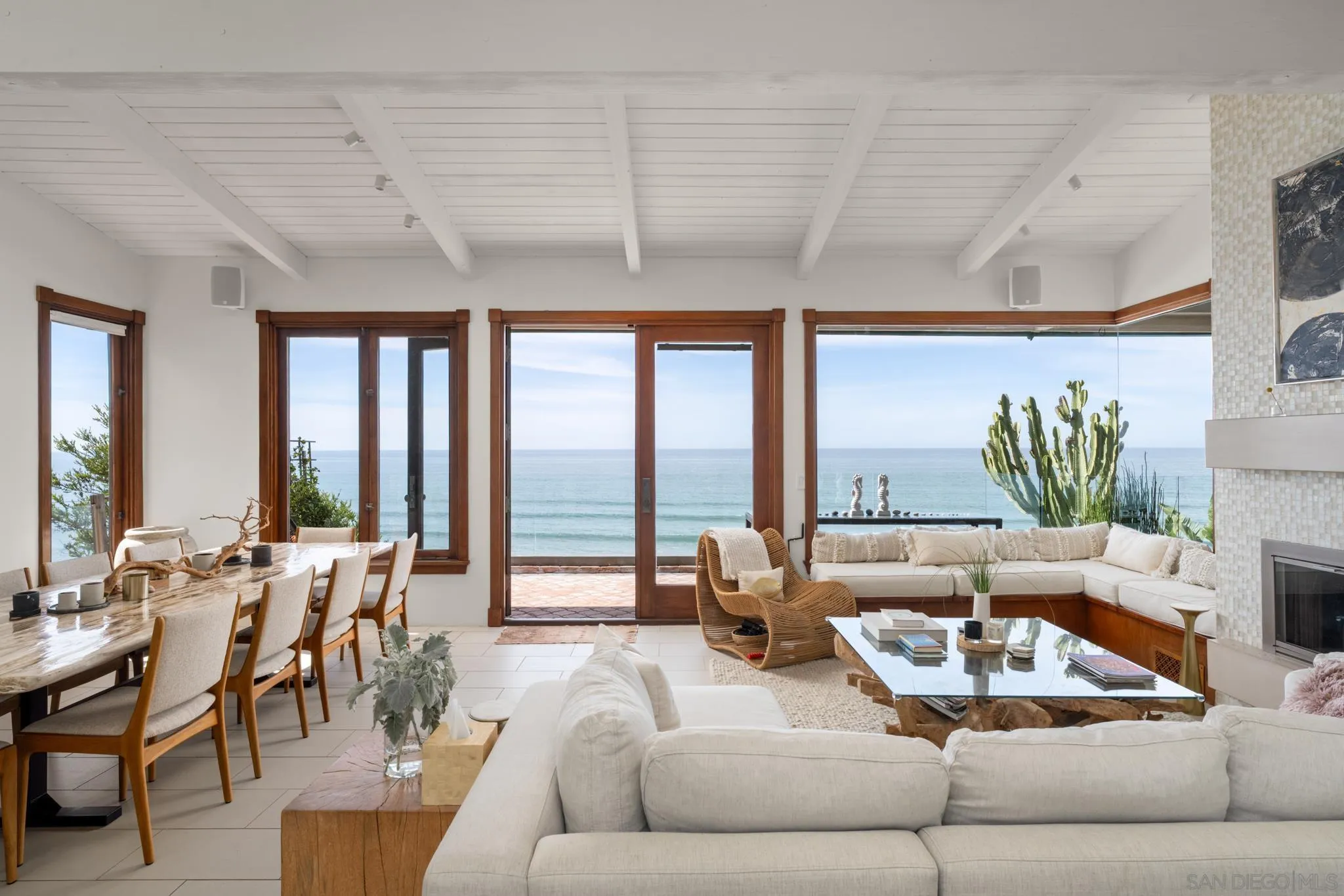1370 Neptune Avenue Encinitas, CA 92024 - Photo 4 of 30