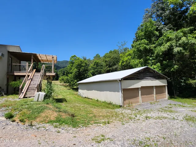 $724,500 | 9514 Highway 11W, Mooresburg, TN 37811