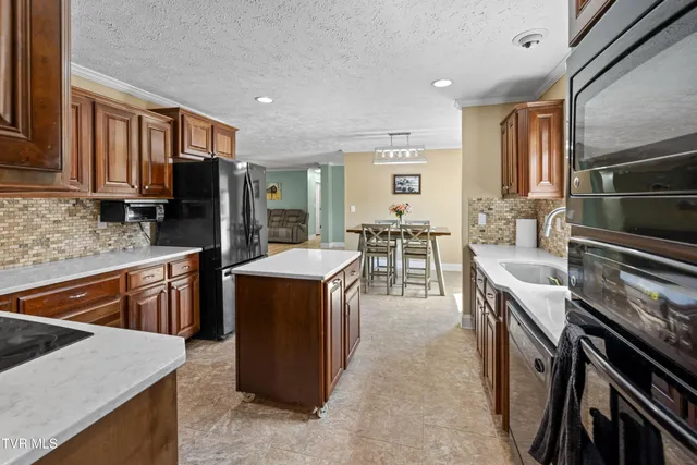 $724,500 | 9514 Highway 11W, Mooresburg, TN 37811