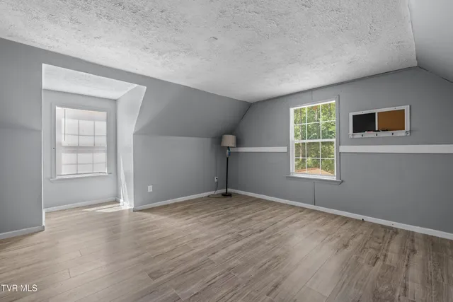 $724,500 | 9514 Highway 11W, Mooresburg, TN 37811