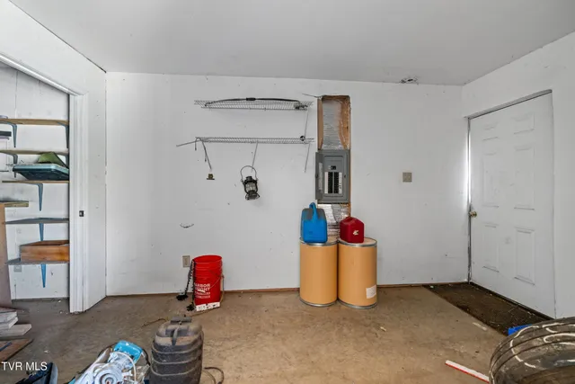 $724,500 | 9514 Highway 11W, Mooresburg, TN 37811