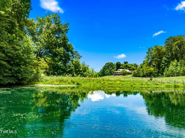 $724,500 | 9514 Highway 11W, Mooresburg, TN 37811