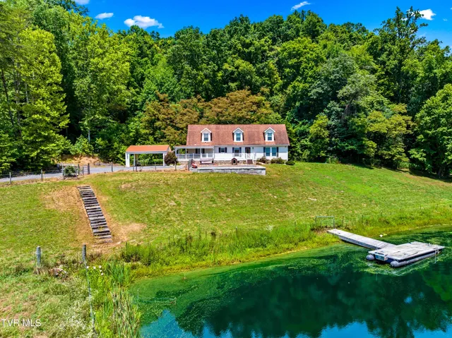 $724,500 | 9514 Highway 11W, Mooresburg, TN 37811