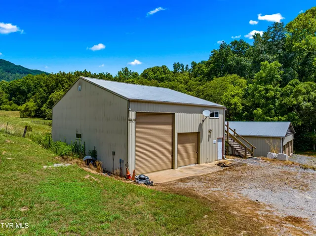 $724,500 | 9514 Highway 11W, Mooresburg, TN 37811