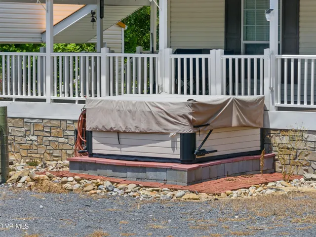 $724,500 | 9514 Highway 11W, Mooresburg, TN 37811