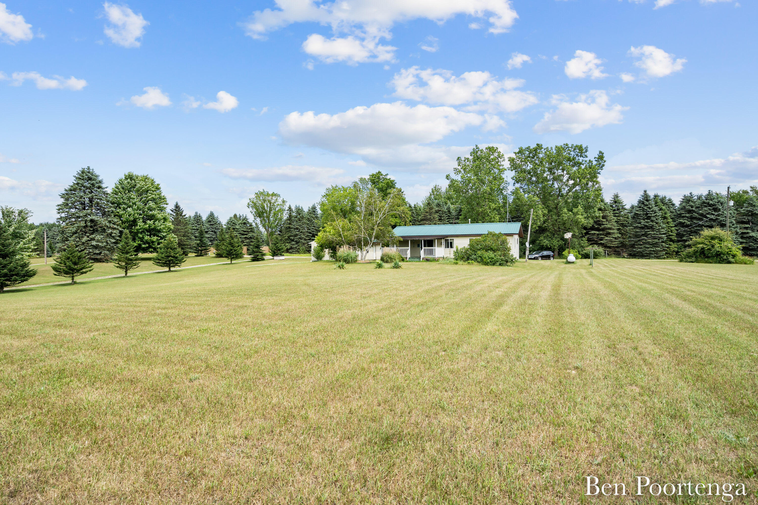 4504 South Miles Road Sheridan, MI 48884 - Photo 21 of 22 008-4504 Miles-8