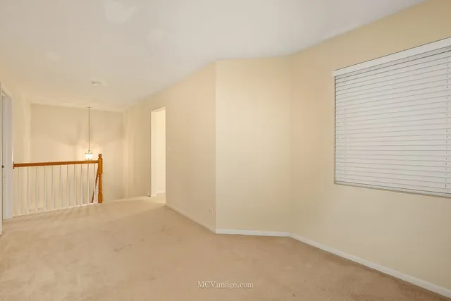 $395,000 | 1463 Yellowstone Drive, Streamwood, IL 60107