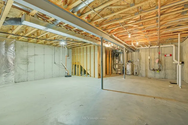 $395,000 | 1463 Yellowstone Drive, Streamwood, IL 60107