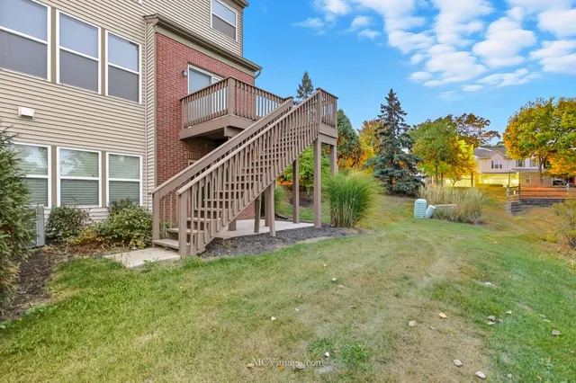 $395,000 | 1463 Yellowstone Drive, Streamwood, IL 60107