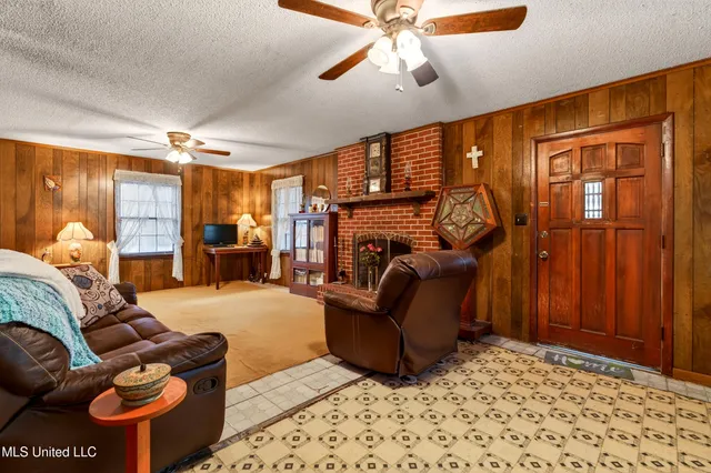 $158,900 | 386 Old Highway 26 East, Perkinston, MS 39573