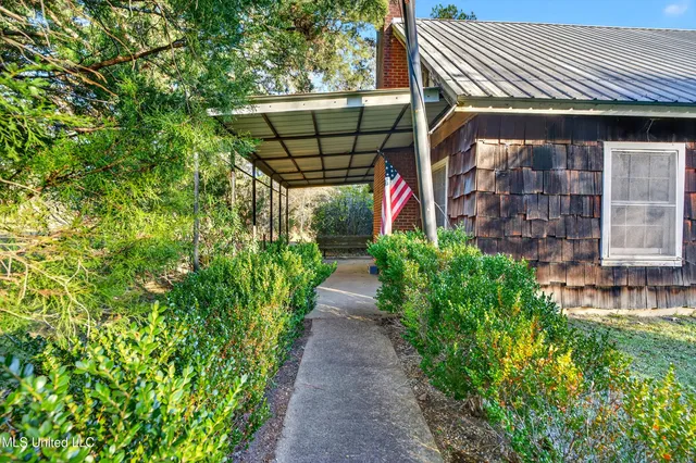 $158,900 | 386 Old Highway 26 East, Perkinston, MS 39573