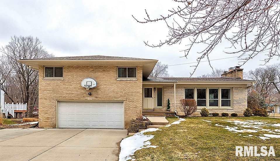 9 Watch Hill Road Rock Island, IL 61201 - Photo 1 of 24 Gallery Image 1