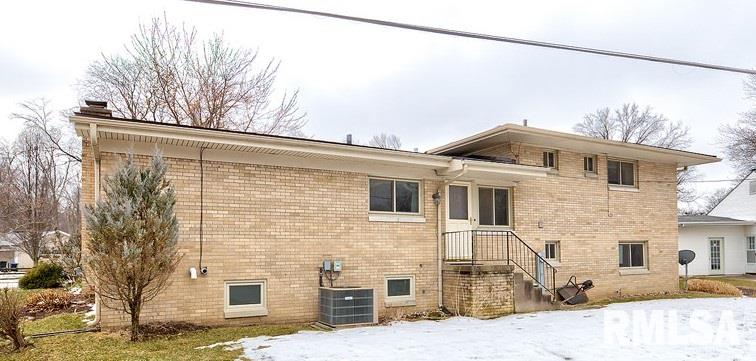 9 Watch Hill Road Rock Island, IL 61201 - Photo 11 of 24 Gallery Image 11