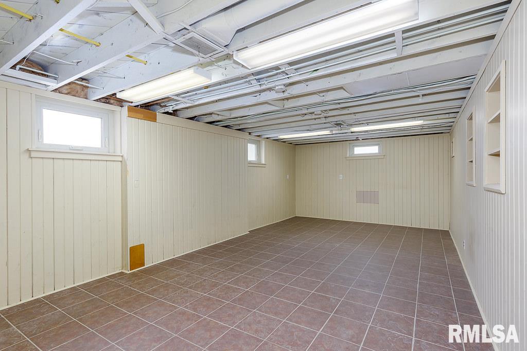 9 Watch Hill Road Rock Island, IL 61201 - Photo 22 of 24 Gallery Image 22