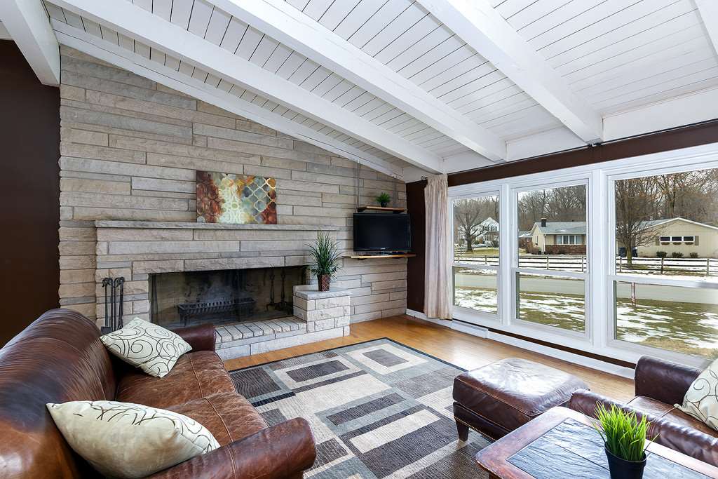 9 Watch Hill Road Rock Island, IL 61201 - Photo 3 of 24 Gallery Image 3
