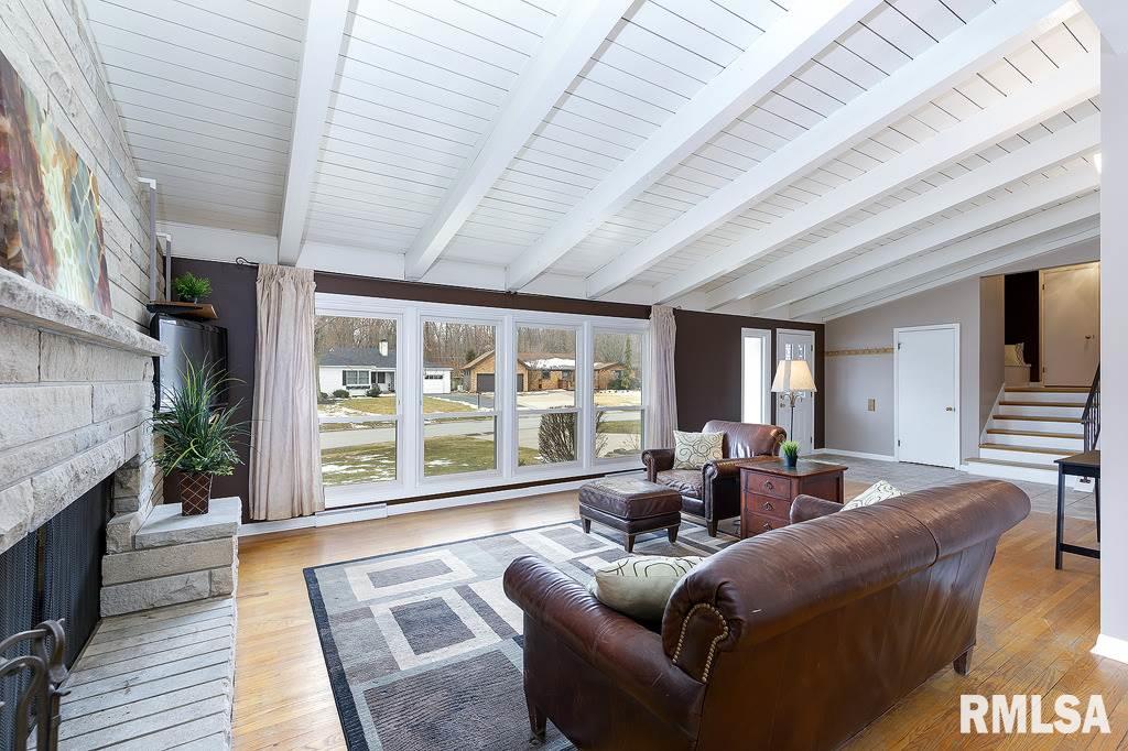 9 Watch Hill Road Rock Island, IL 61201 - Photo 4 of 24 Gallery Image 4