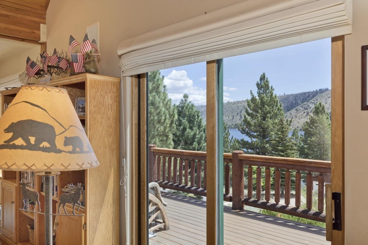11650 Twin Lakes Road Bridgeport, CA 93517 - Photo 12 of 39 Doorway with a mountain view