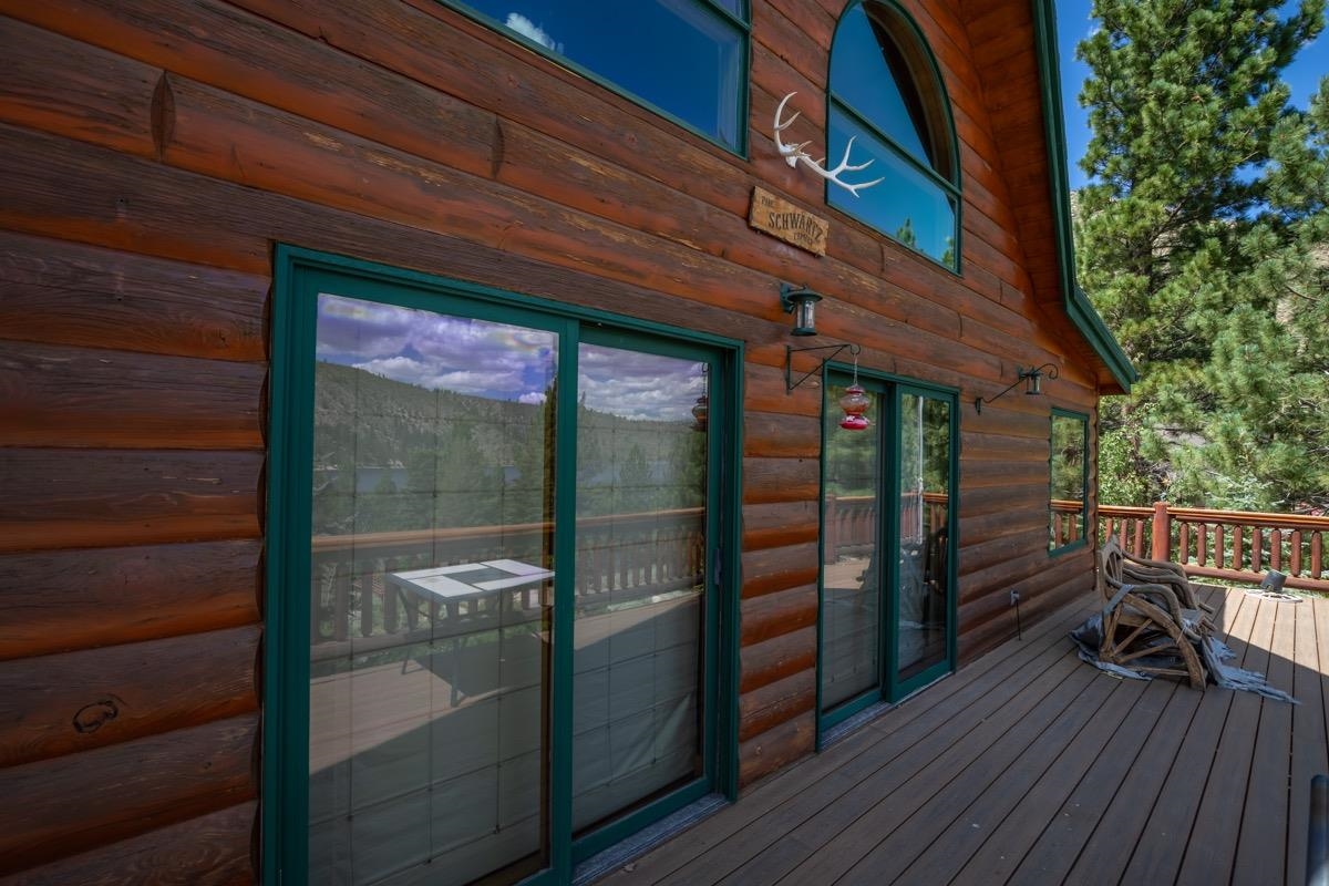 11650 Twin Lakes Road Bridgeport, CA 93517 - Photo 36 of 39 View of wooden deck