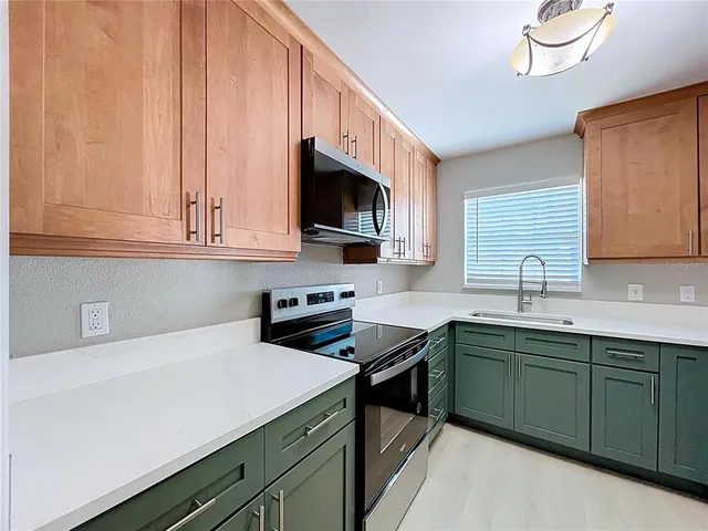 $365,000 | 8822 Bay Street Northeast, St. Petersburg, FL 33702