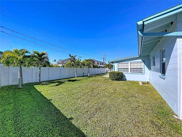 $365,000 | 8822 Bay Street Northeast, St. Petersburg, FL 33702