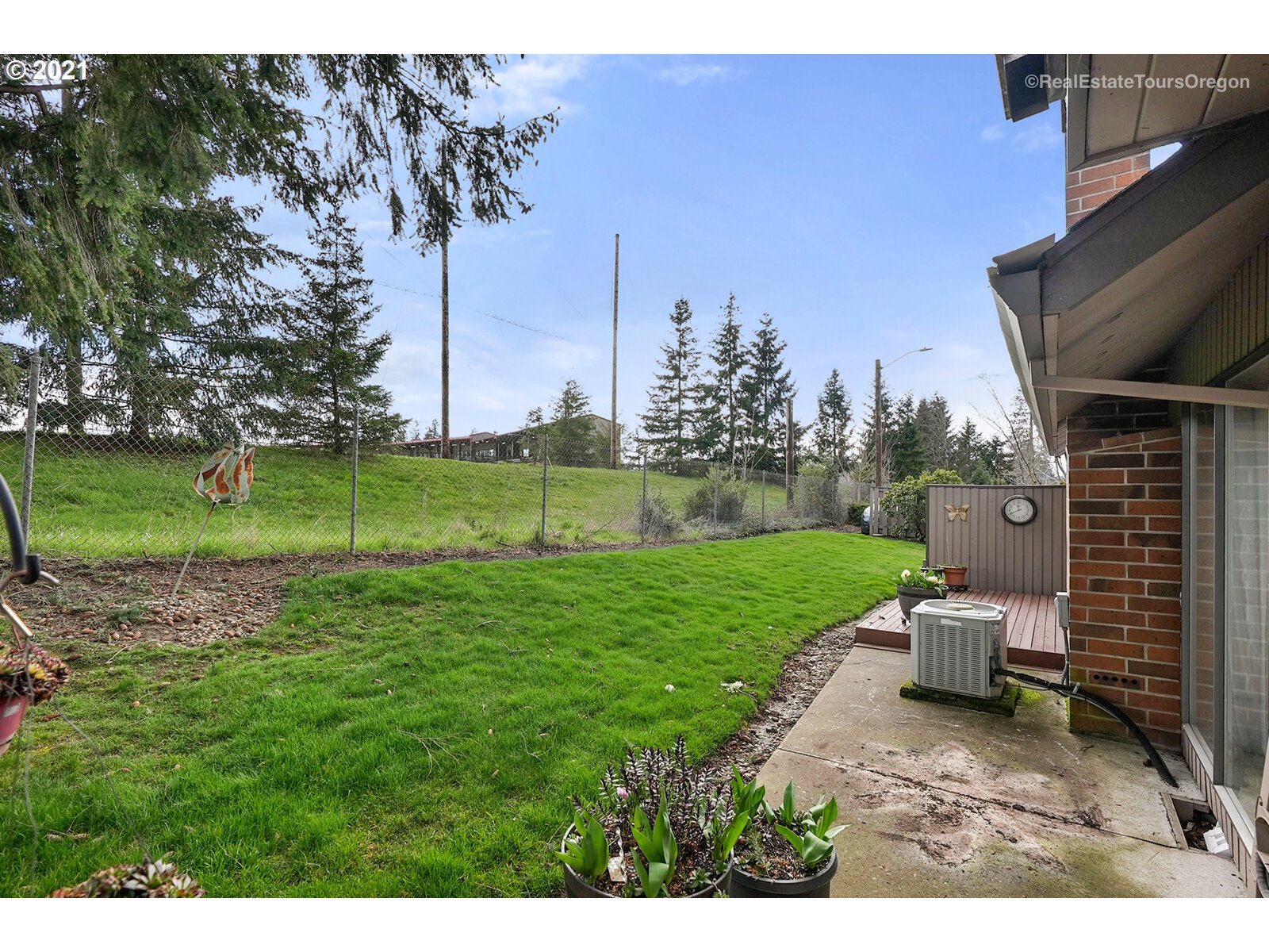 7972 Southwest Scholls Ferry Road Beaverton, OR 97008 - Photo 23 of 25 Gallery Image 23