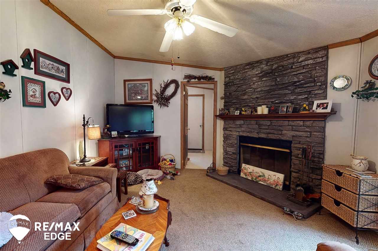 4626 Caine Road Vassar, MI 48768 - Photo 20 of 54 50010886-19.JPG