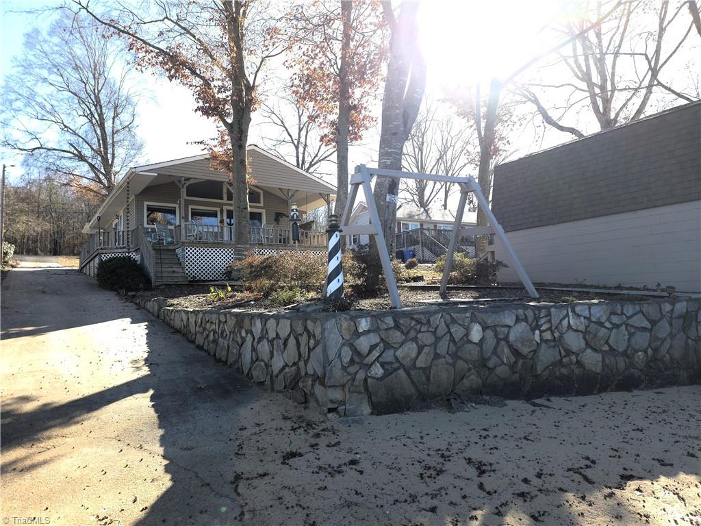 1348 Riverview Road Lexington, NC 27292 - Photo 2 of 40