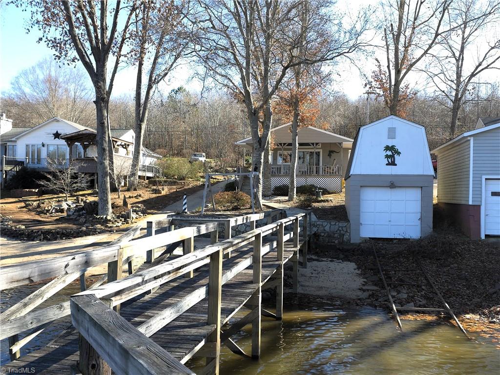 1348 Riverview Road Lexington, NC 27292 - Photo 4 of 40