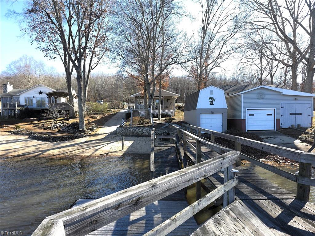 1348 Riverview Road Lexington, NC 27292 - Photo 5 of 40