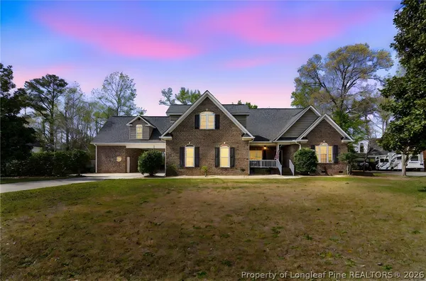 $685,000 | 417 Foxwood Drive, Hope Mills, NC 28348