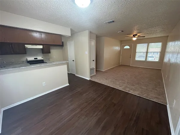 $1,950 | 1105 Saturn Drive, Cedar Hill, TX 75104