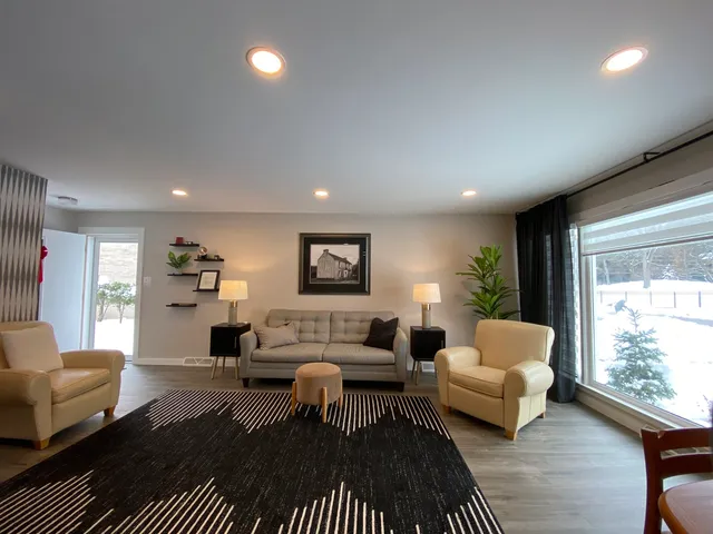 $3,950 | 221 Nordica Avenue, Glenview, IL 60025