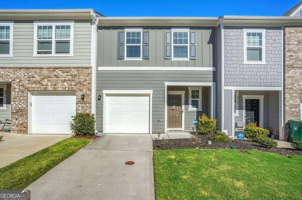 $2,200 | 3220 Tarian Way, Decatur, GA 30034