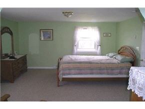 259 Island Pond Road Derry, NH 03038 - Photo 6 of 9