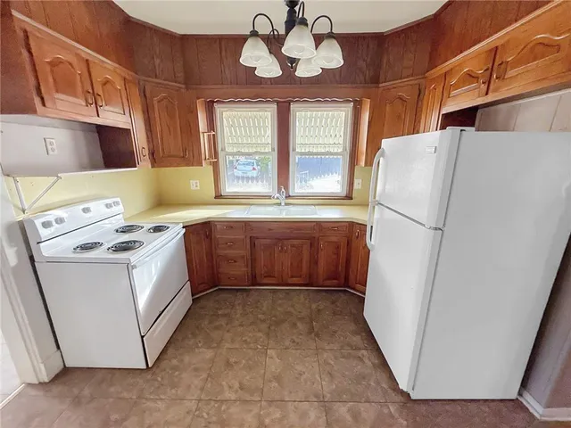 $89,000 | 575 South Crescent Avenue, Independence, MO 64053