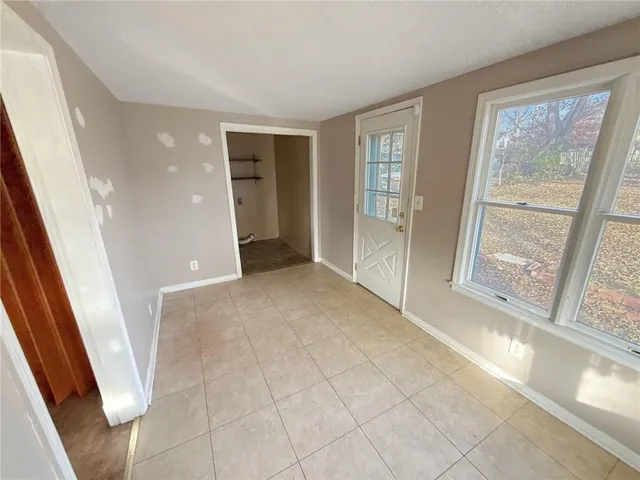 $89,000 | 575 South Crescent Avenue, Independence, MO 64053