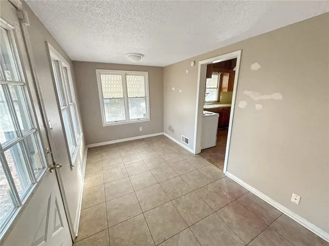 $89,000 | 575 South Crescent Avenue, Independence, MO 64053