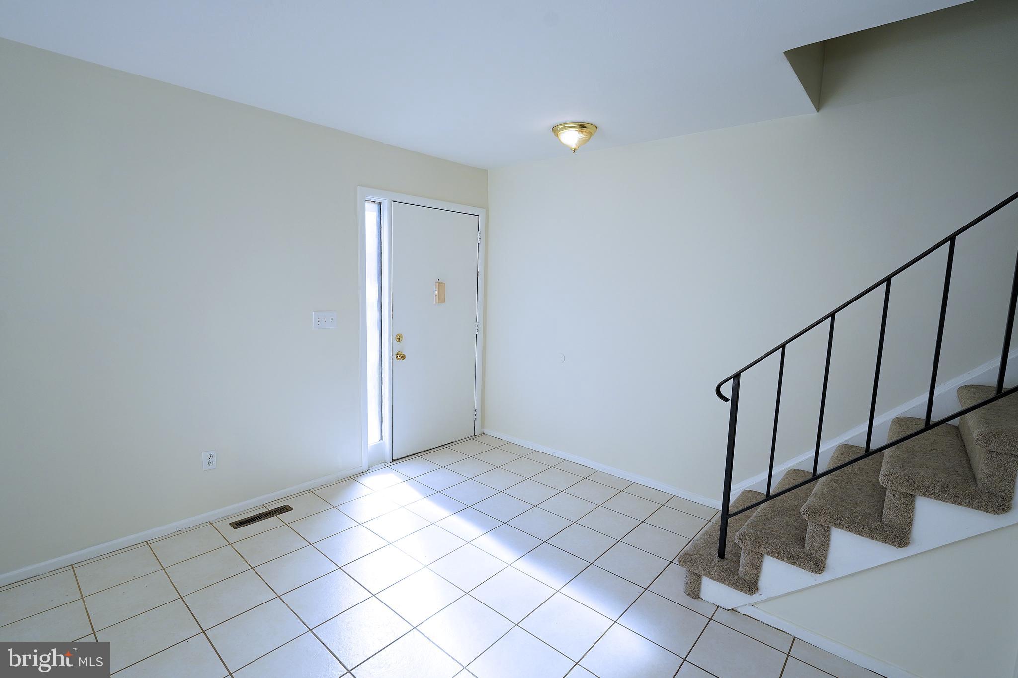 505 Fairfield Road East Windsor, NJ 08520 - Photo 3 of 40